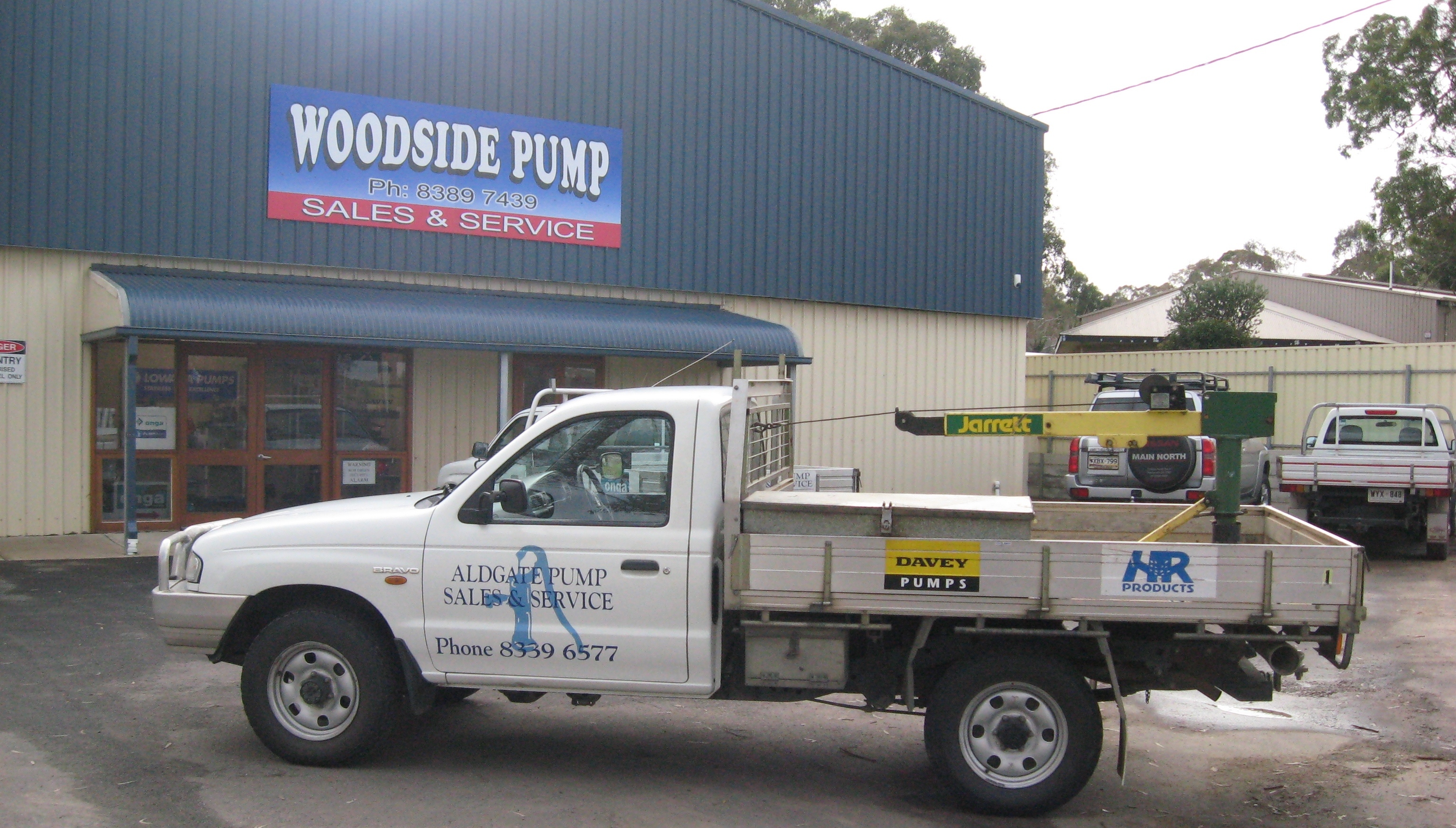 mobile-services adelaide water pump installation removal